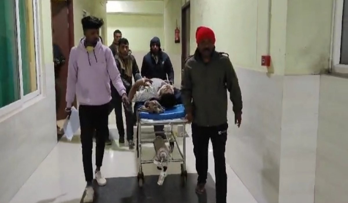 Muzaffarpur News: मुजफ्फरपुर में शराब बेचने की जानकारी देना पड़ा महंगा, बदमाशों ने युवक को गोली मारी
