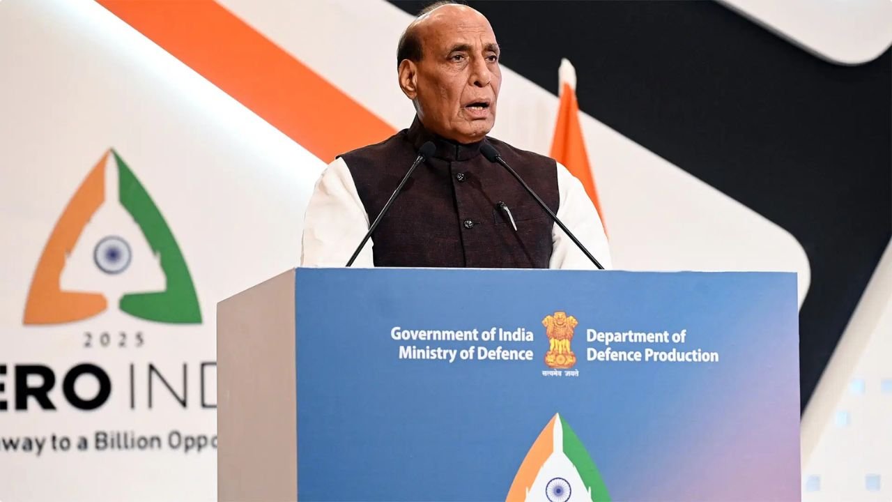 रक्षामंत्री Rajnath Singh ने Aero India 2025 में भारत की रक्षा शक्ति में हुए परिवर्तन पर दी महत्वपूर्ण जानकारी