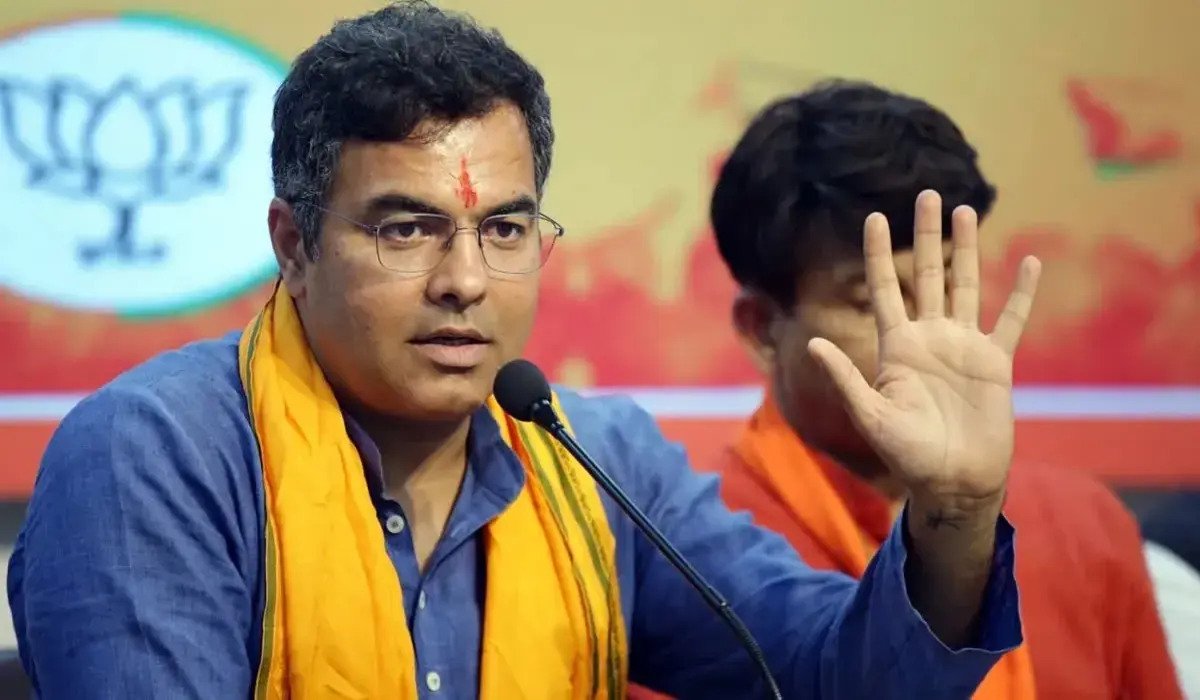 केजरीवाल को हराने वाले Pravesh Verma बने दिल्ली के कैबिनेट मंत्री, शपथ समारोह में दिखा जोश